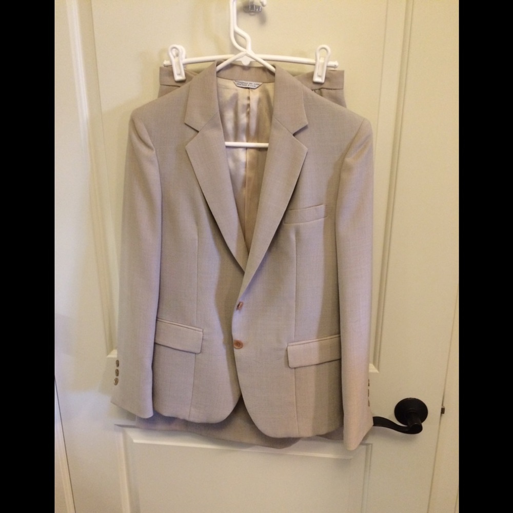 Price Drop💰J J Keith Traditional 2-piece Suit